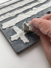 Load image into Gallery viewer, Faux Bois Mould™ by IOD (6"x10") - Iron Orchid Designs