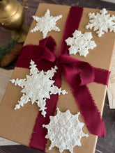 Load image into Gallery viewer, Snowflakes Mould™ by IOD (6"x10")