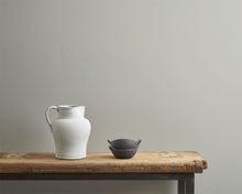 Load image into Gallery viewer, Doric Annie Sloan Wall Paint®
