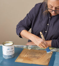 Load image into Gallery viewer, Annie Sloan Lacquer - 750mL (Interior and Exterior Use)