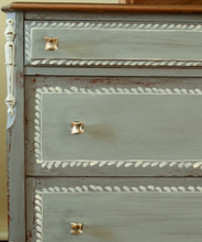 Load image into Gallery viewer, Miss Mustard Seed's Dried Lavender
