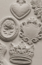 Load image into Gallery viewer, Heraldry 6X10 IOD Mould
