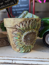Load image into Gallery viewer, Mother&#39;s Day Terracotta Pot Decorating Workshop - 12 yrs old and Up - Saturday. May 10th, 2025 @ 11AM
